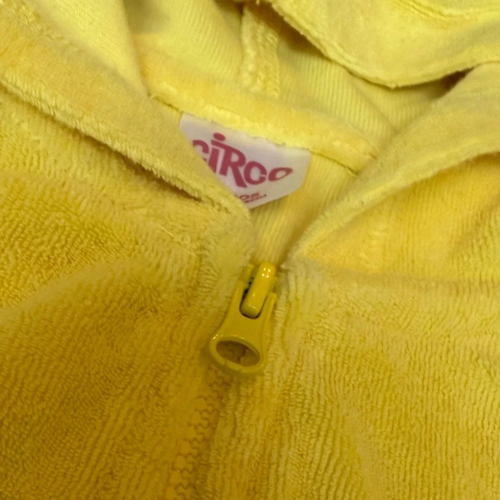 Designer From Denny’s! Circo Bright Yellow & White Hooded Zip-Up Terry Tunic - Picture 2 of 15